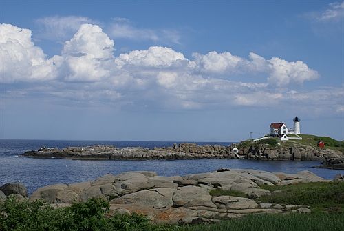 Beautiful NUBBLE COVE
