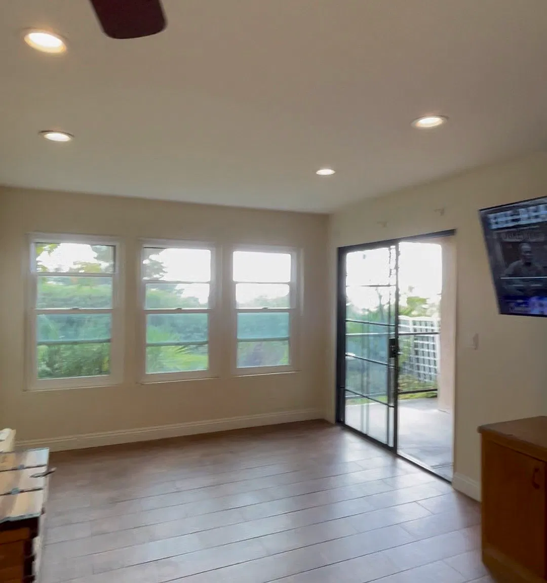2 bed, 880 sqft, $3,600 — Photo 1