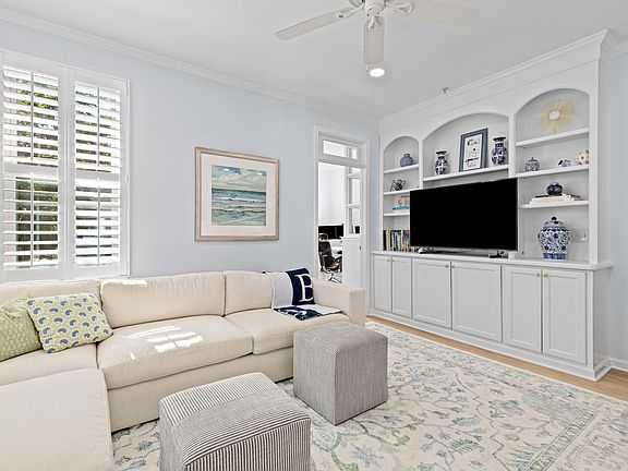 5th image of 1225 Blakeway St Unit 806