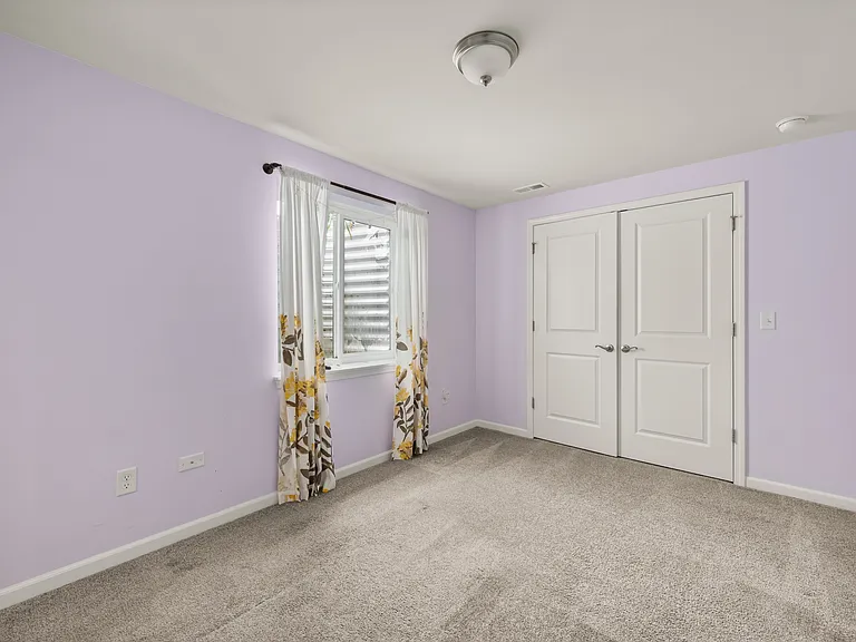 406 Mary Ann Cir — Photo 28