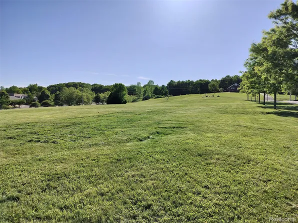 0 N Squirrel Rd, Auburn Hills, MI 48326