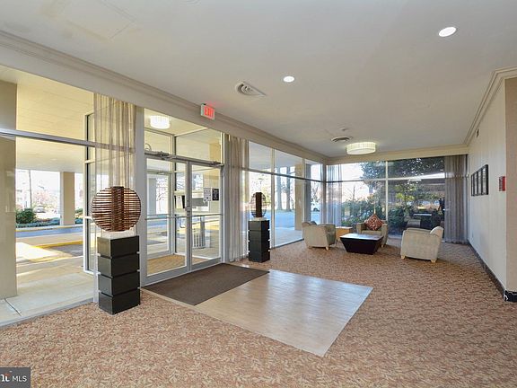 3rd image of 6641 Wakefield Dr APT 407