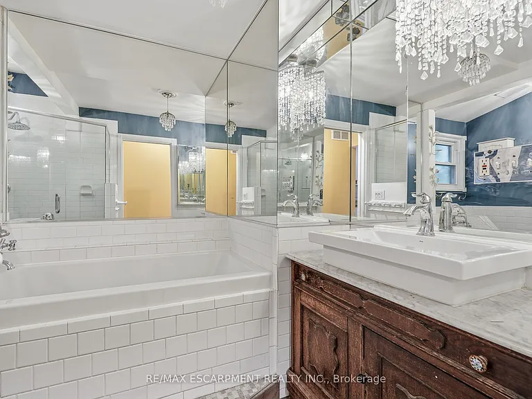 359 Herkimer St #UPPER — Photo 13