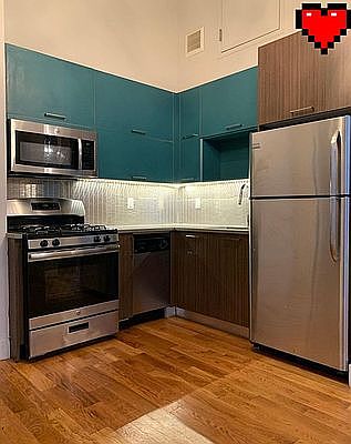 2nd image of 372 Kosciusko St #100