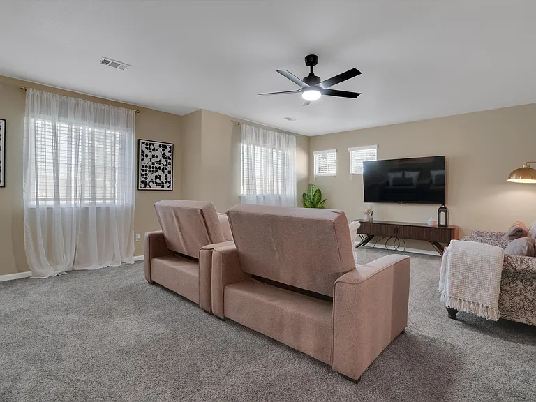 3555 Mammoth Cave Cir — Photo 37