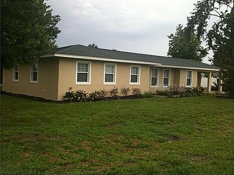 2nd image of 2689 Alhambra Ave