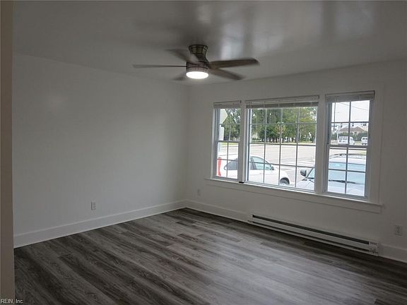 3rd image of 417 Hobart Ave #B