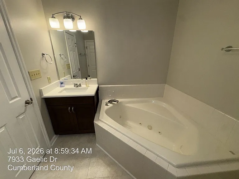 7933 Gaelic Dr — Photo 22