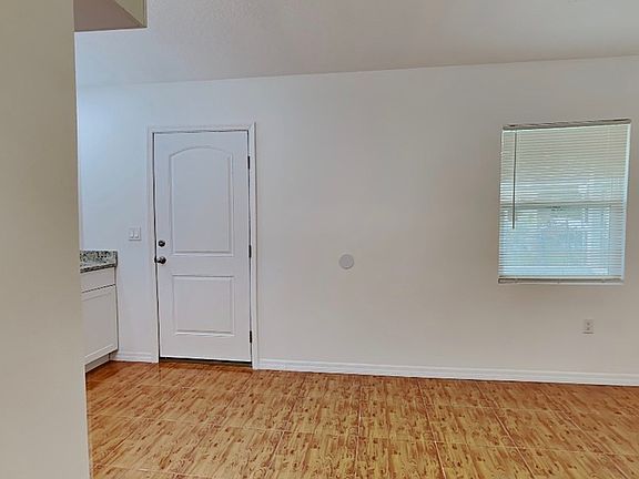 4th image of 2345 Rose Blvd Unit B