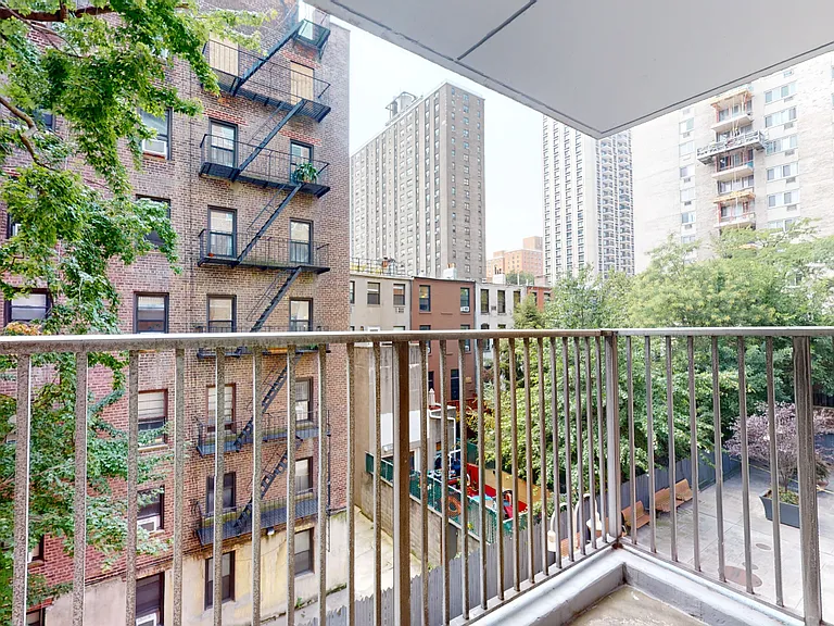 50 W 93rd St #503C — Photo 7