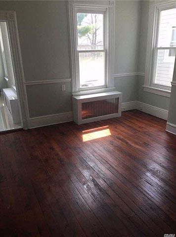 1st image of 10216 91st Ave