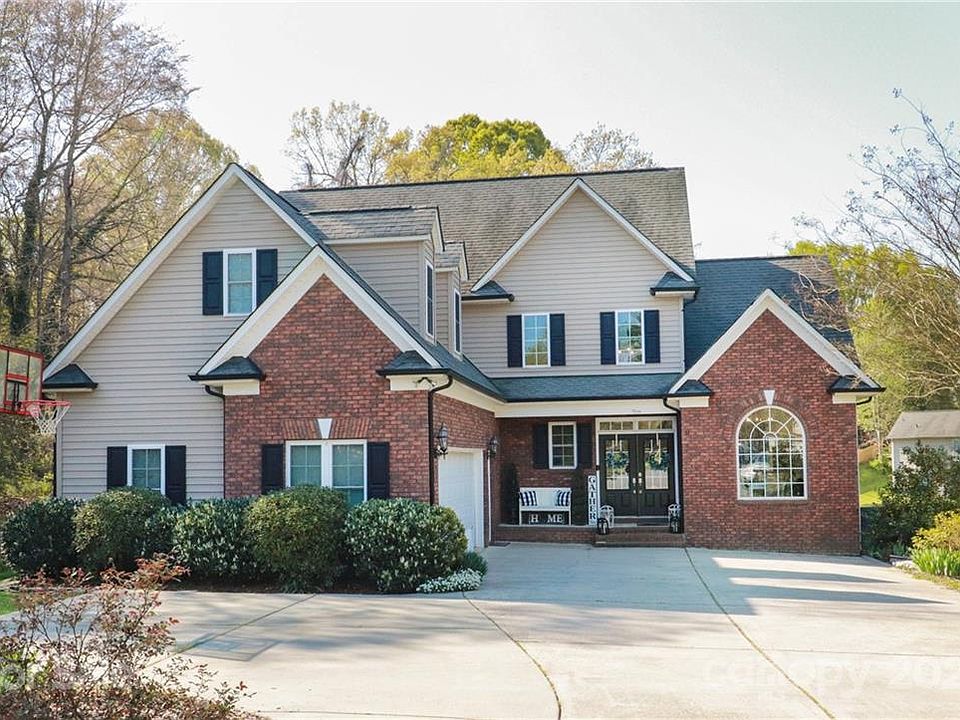 1st image of 9 Stoneridge Ct
