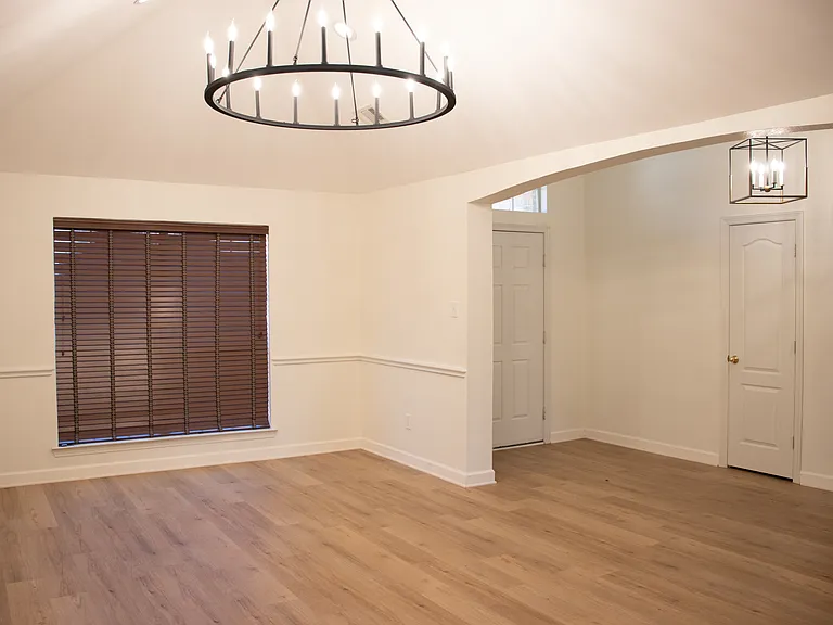10305 Bent Tree Dr — Photo 5