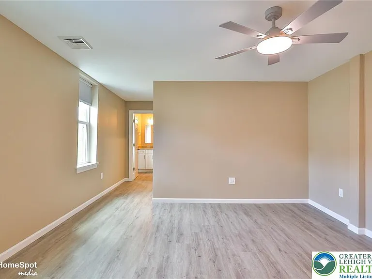 1210 W Turner St #2 — Photo 17