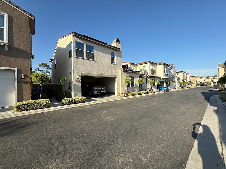 10110 Hercules Way — Photo 6