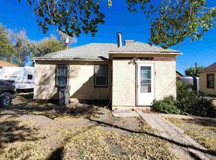 105 S 7th St, Sinclair, WY 82334