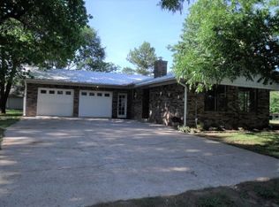 200 Jasmine Ln, Alma, AR 72921