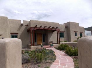 545 Verde Rd, Taos, NM 87571