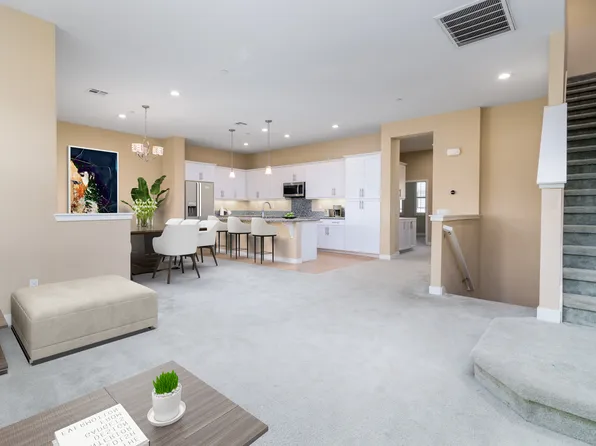232 Village Commons Blvd Unit 25, Camarillo, CA 93010