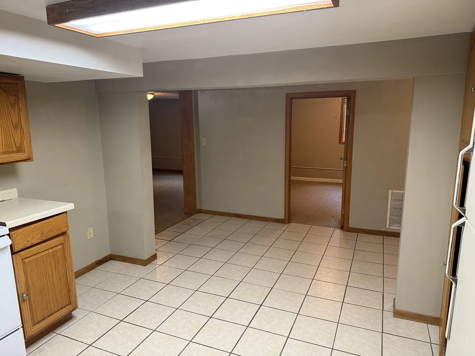 1036 Center Street - B — Photo 4