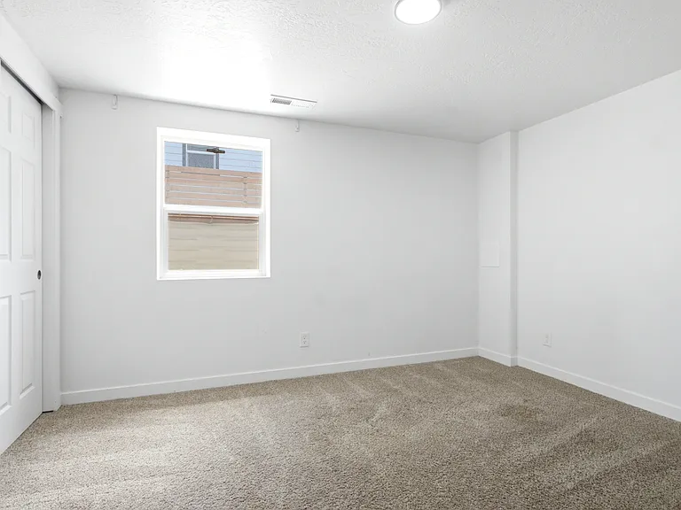 1603 S Major St #B — Photo 14