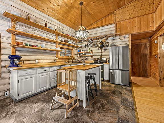 4th image of 13245 Balsamroot Rd