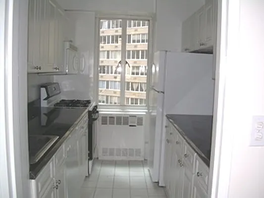 Rented by City Connections Realty | media 14