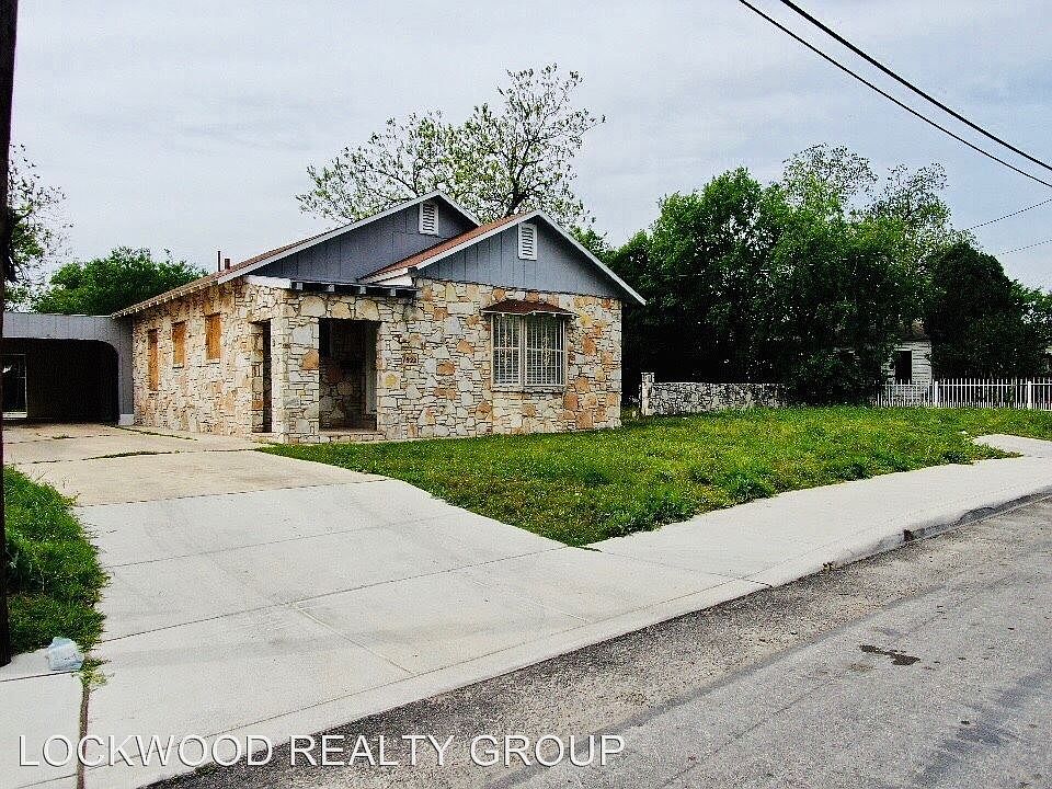 1st image of 1922 Lamar St