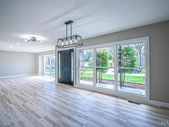 3rd image of 13123 Dartagnan Ct