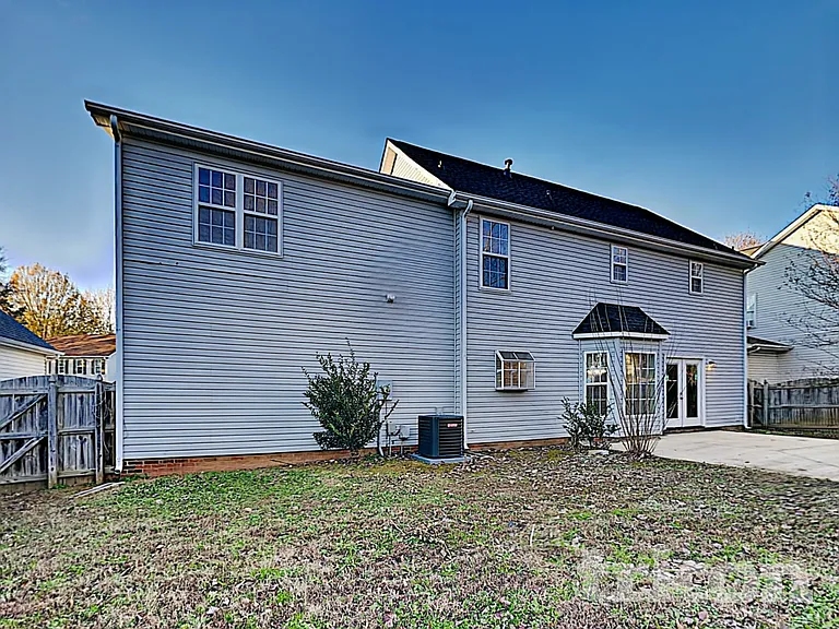 3906 Windsorwood Ct — Photo 15