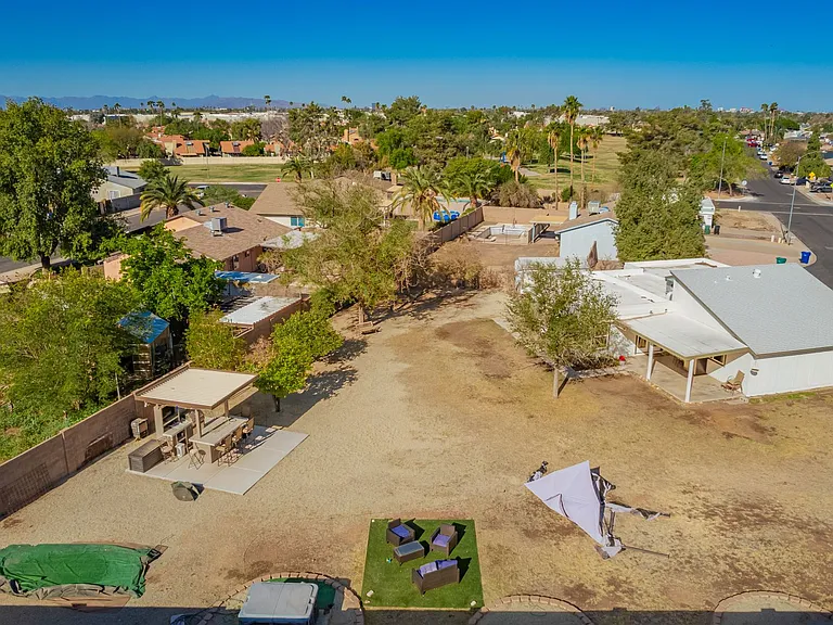 2321 E Enid Cir — Photo 10