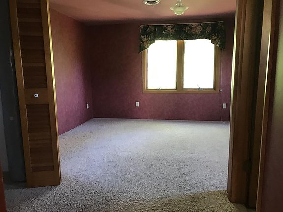 2nd image of 5462 N Walker Dr