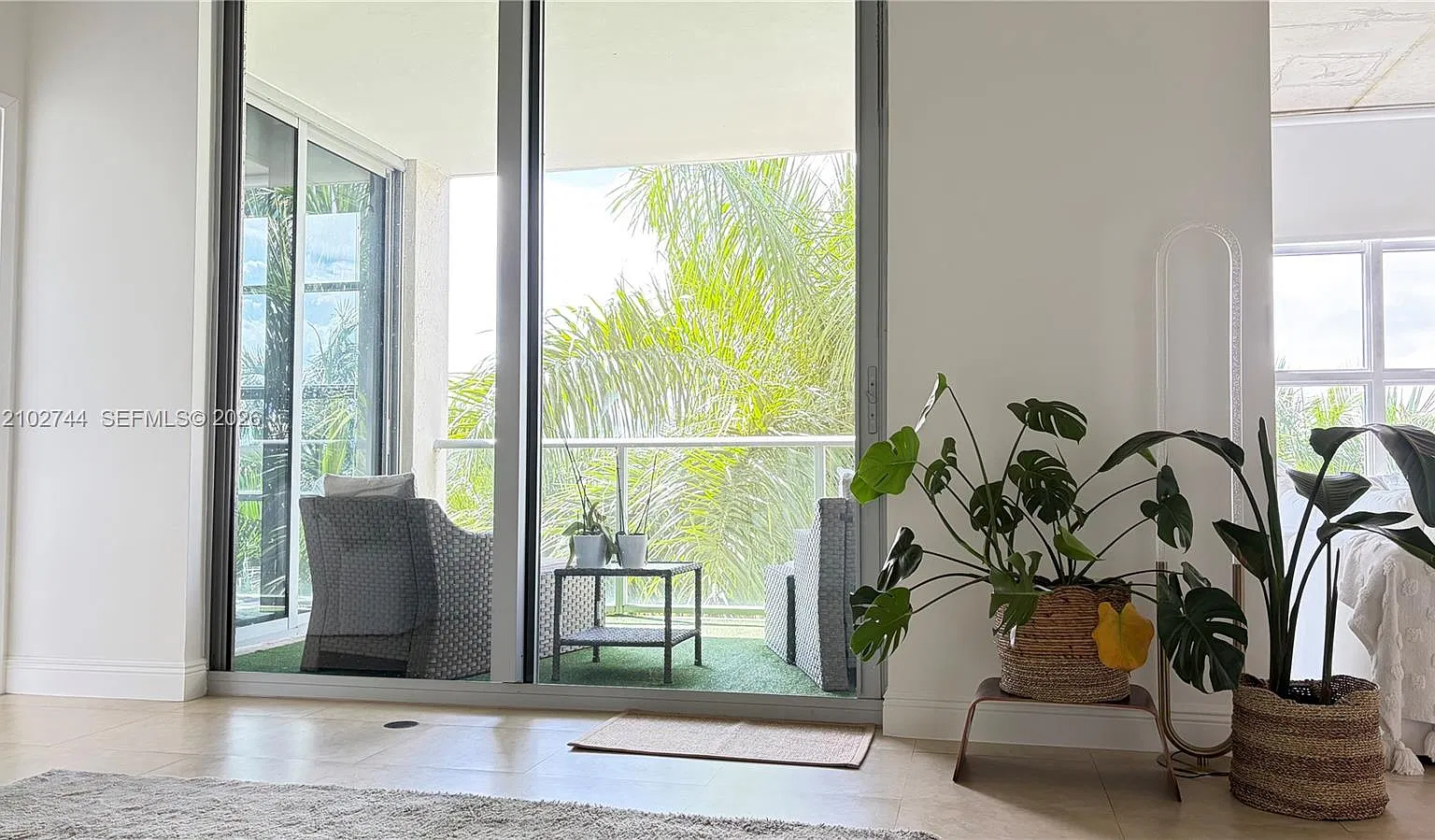 Two Midtown Miami Condo — Photo 4