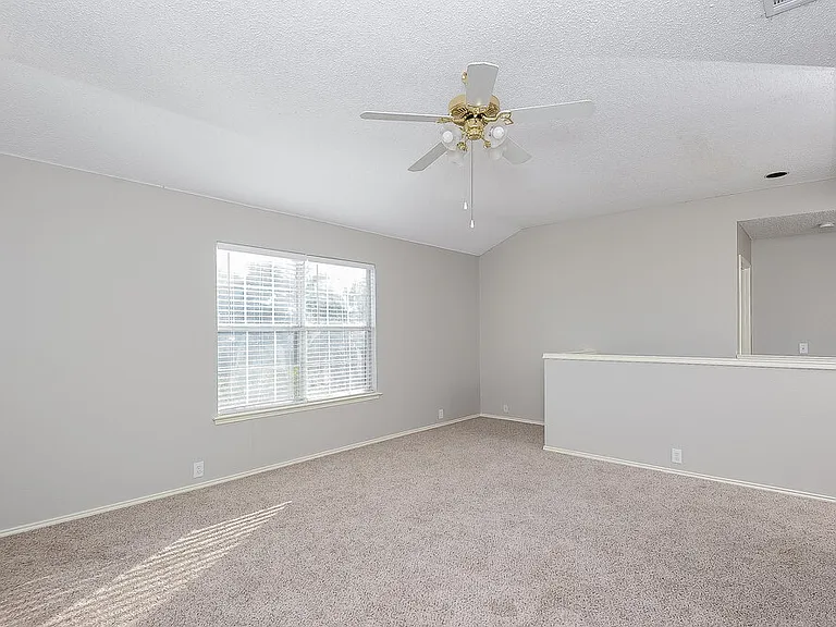8300 Orleans Ln — Photo 9