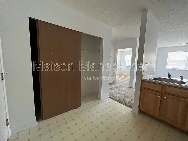 Gateway Apartments — Photo 3