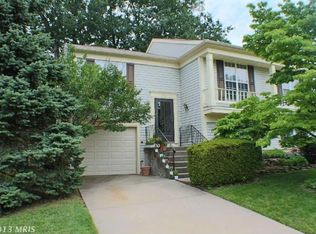 5965 Powells Landing Rd, Burke, VA 22015