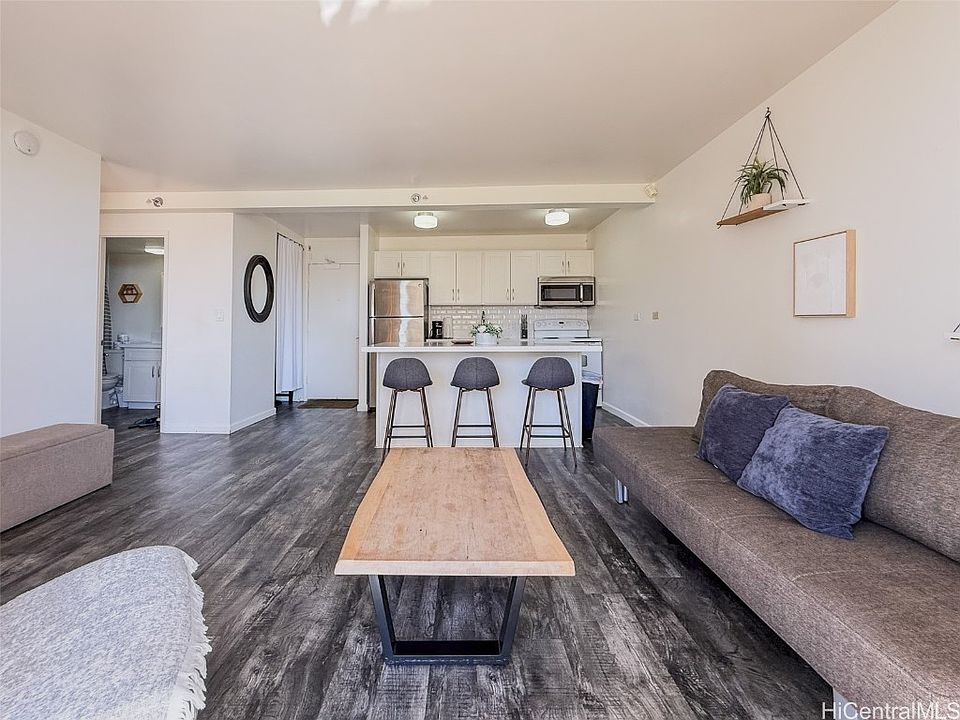 1st image of 229 Paoakalani Ave #1610