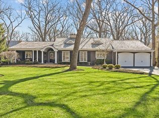 995 Waveland Rd, Lake Forest, IL 60045