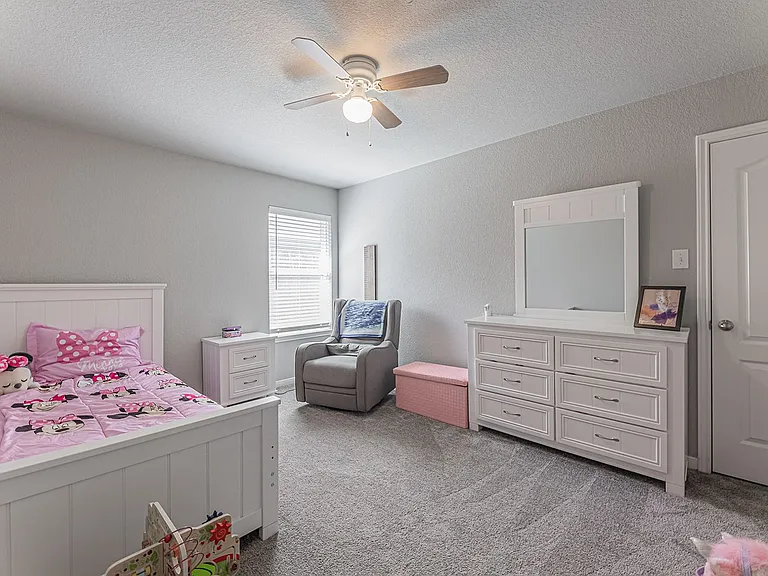 810 Earp Dr — Photo 10