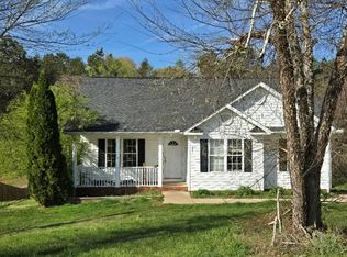 2931 Greenleaf Rd, Clover, SC 29710