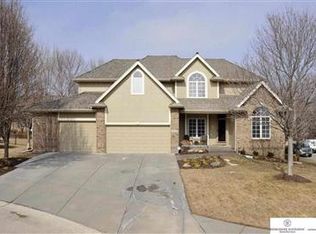 19102 Marinda Cir, Omaha, NE 68130