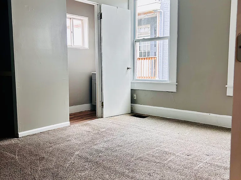 724 Central Ave — Photo 14