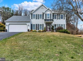 56 Patterson Dr, Robesonia, PA 19551