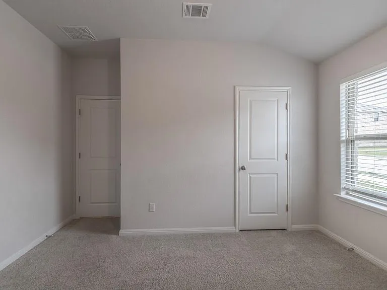 1605 Gerald Ln — Photo 14