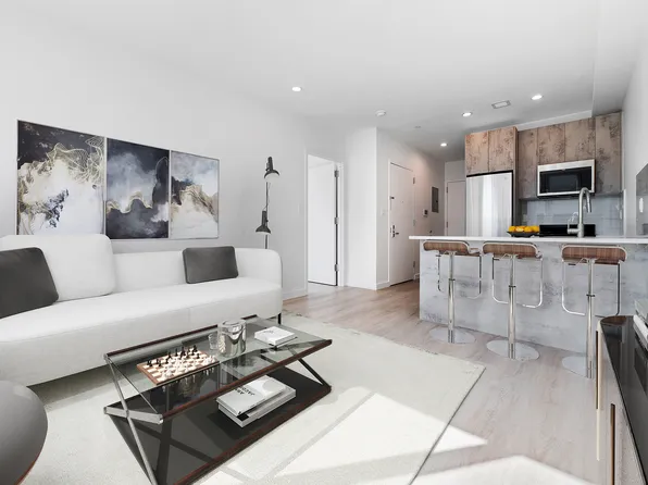 1661 Madison Avenue image 1 of 10