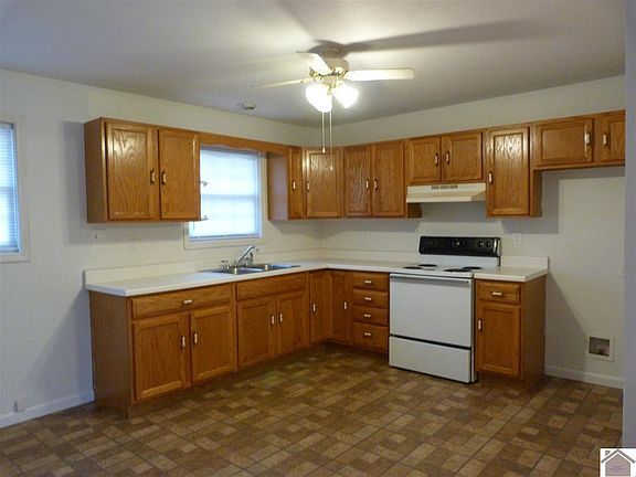 5th image of 100 Wallace Ave