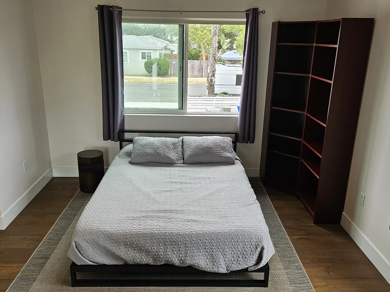 Studio, 500 sqft, $2,100 — Photo 2