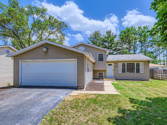 37423 N Fairview Ln, Lake Villa, IL 60046