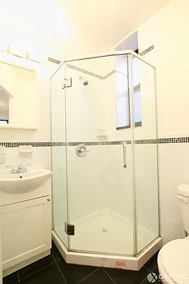Rented by Oxford Property Group | media 18