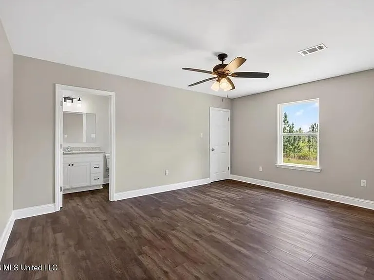 44 John Travis Rd — Photo 6